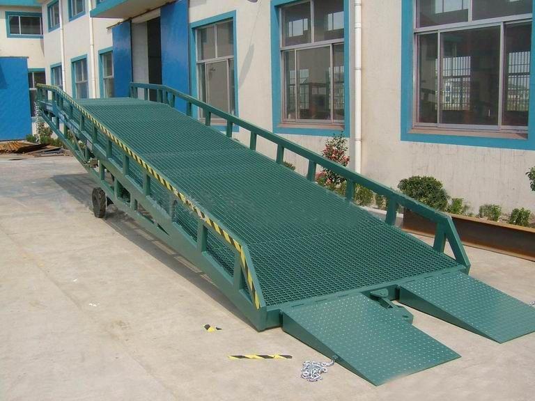 随州登车桥厂家